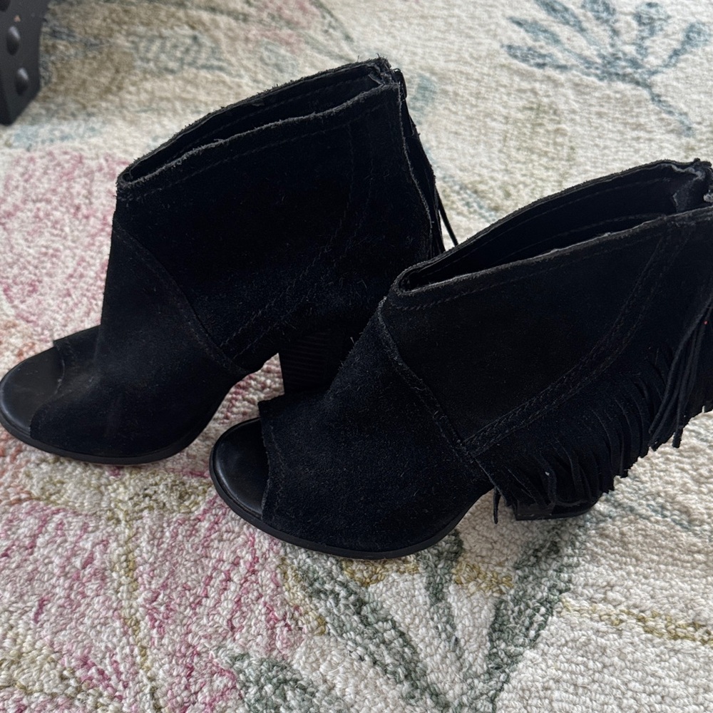 Giani Bernini Black Fringe Ankle Booties
